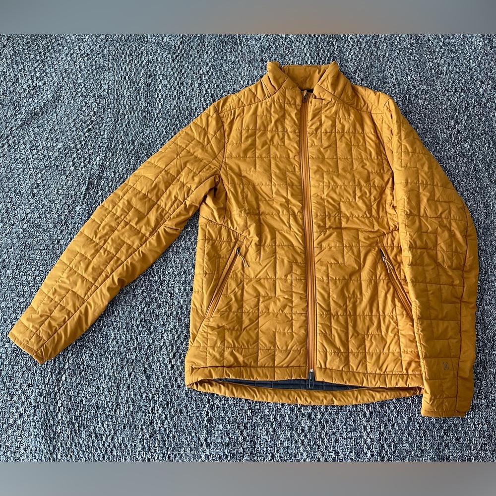 Lululemon zip-up jacket. Brand new never worn. Size Medium